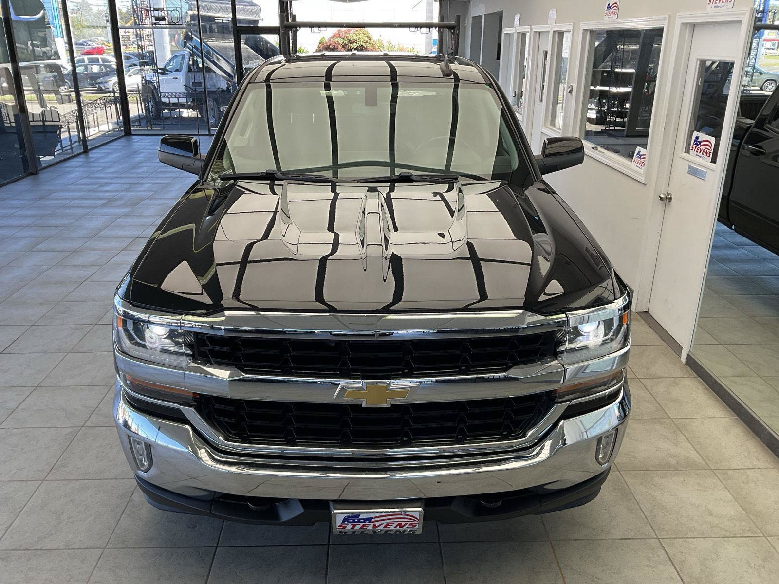 Used 2017 Chevrolet Silverado 1500 LT w/ All Star Edition AWD/4WD image 27