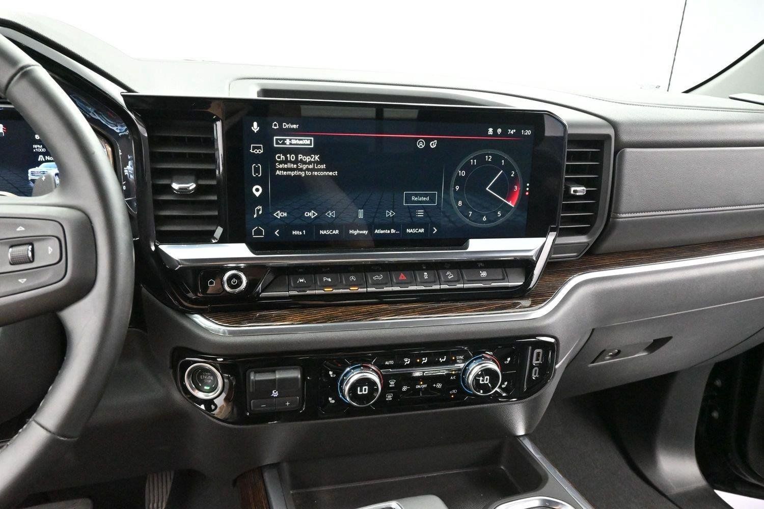 Used 2025 GMC Sierra 1500 Elevation w/ Elevation Premium Package AWD/4WD image 18