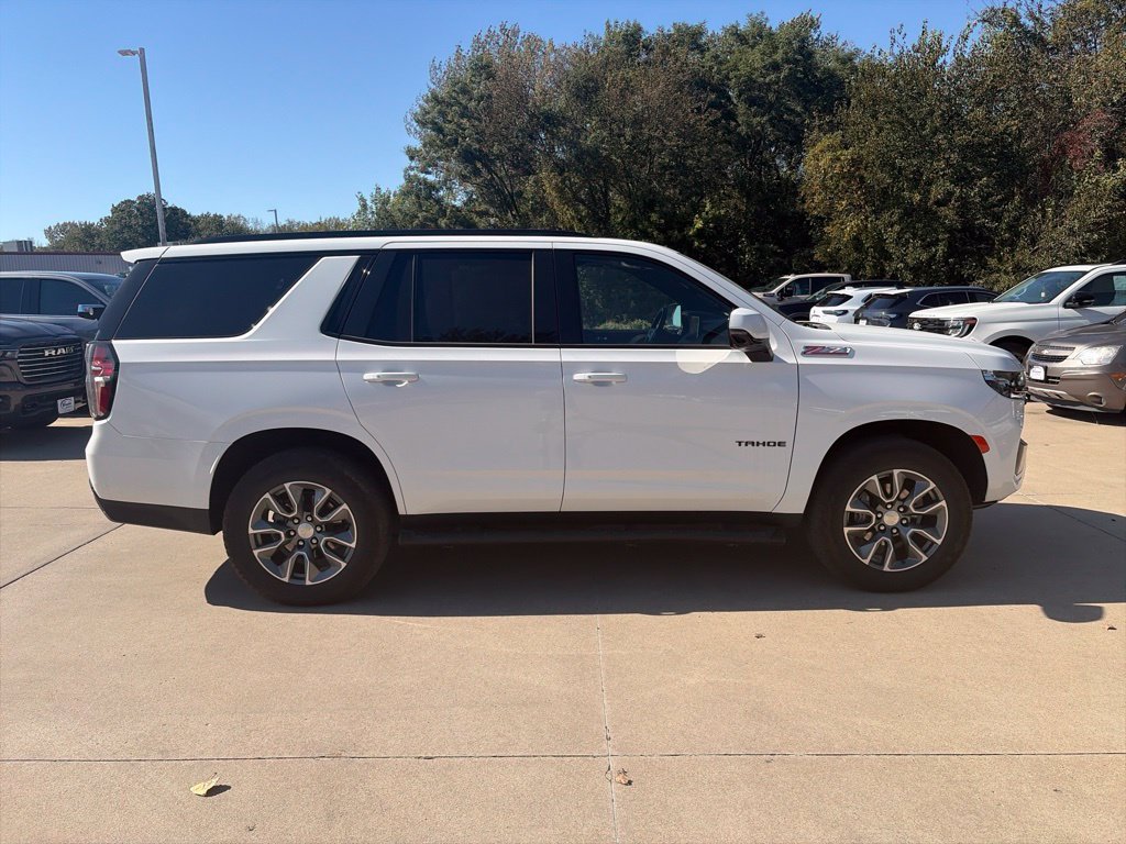 Used 2024 Chevrolet Tahoe Z71 w/ Luxury Package AWD/4WD image 6