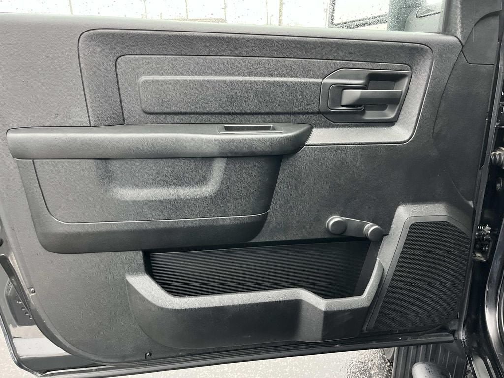 Used 2023 RAM 5500 Tradesman RWD image 16