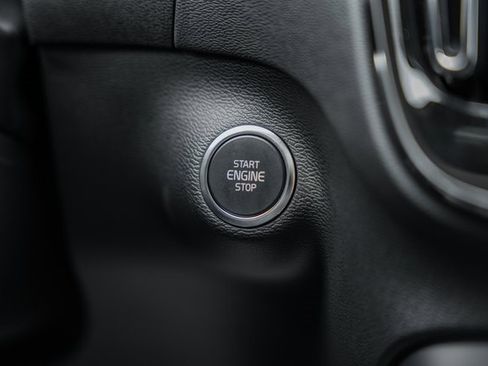 New 2026 Volvo XC40 B5 Plus w/ Protection Package Premier image 29