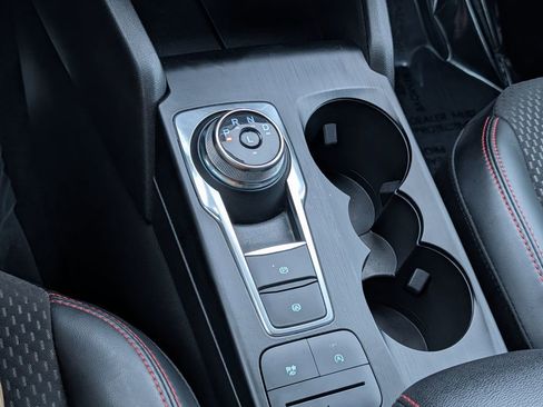 Certified 2025 Ford Escape ST-Line AWD/4WD image 22