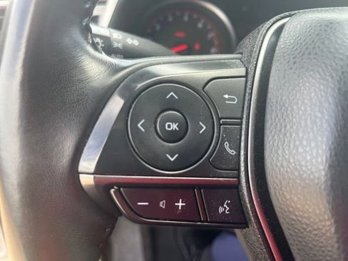 Used 2022 Toyota Camry XSE FWD image 16