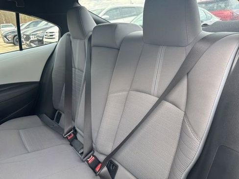Used 2024 Toyota Corolla SE image 9