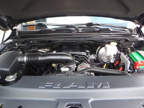 Certified 2019 RAM 1500 Big Horn AWD/4WD image 6