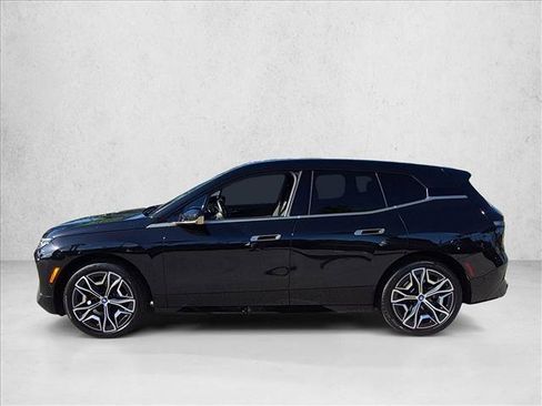 Certified 2024 BMW iX xDrive50 w/ Premium Package AWD/4WD image 9