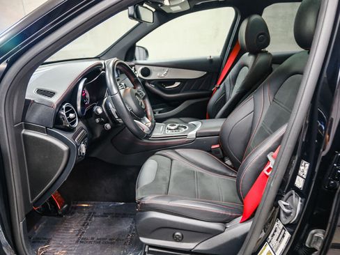 Certified 2019 Mercedes-Benz GLC 43 AMG 4MATIC image 22