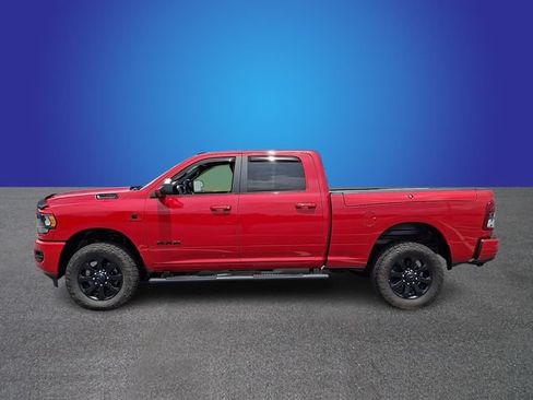 Used 2019 RAM 2500 Big Horn w/ Night Edition AWD/4WD image 7