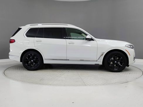 Used 2022 BMW X7 xDrive40i w/ Cold Weather Package image 6