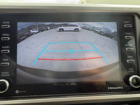 Used 2022 Toyota Tacoma SR5 image 39