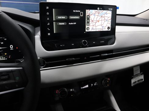 New 2026 Mitsubishi Outlander SE image 24