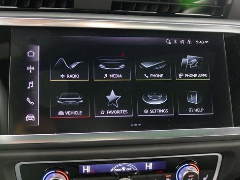 Certified 2025 Audi Q3 2.0T Premium Plus w/ Premium Plus Package image 19