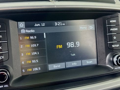 Used 2019 Kia Sorento FWD image 30