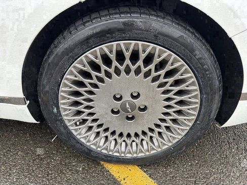 Used 2022 Genesis G80 2.5T w/ Advanced Package image 6