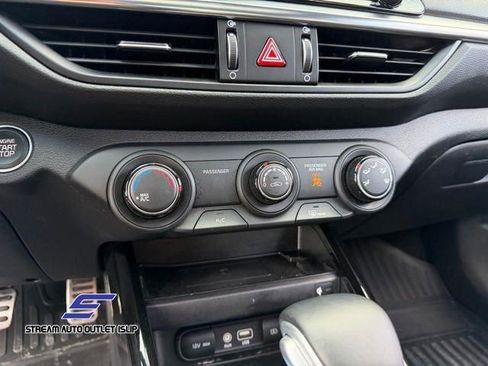 Used 2020 Kia Forte GT-Line w/ GT-Line Premium Package image 42