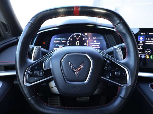 Used 2021 Chevrolet Corvette Stingray Coupe w/ 1LT RWD image 18