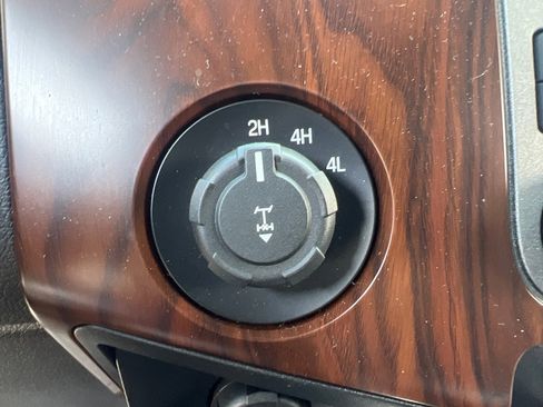 Used 2012 Ford F350 Lariat w/ Lariat Ultimate Pkg image 23