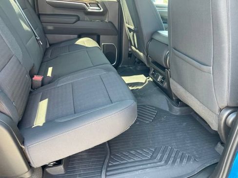 Used 2023 Chevrolet Silverado 1500 RST AWD/4WD image 31