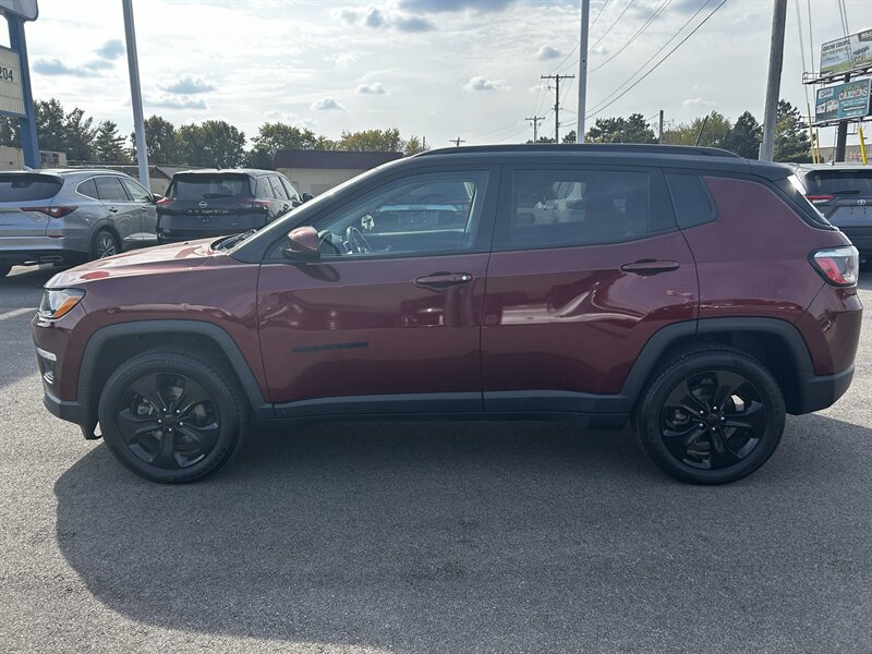 Used 2021 Jeep Compass Altitude w/ Sun & Sound Group AWD/4WD image 6