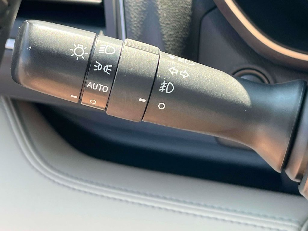 Used 2022 Subaru Ascent Touring AWD/4WD image 35
