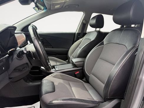 Certified 2022 Kia Niro EX FWD image 9
