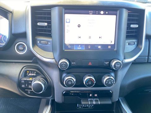 Used 2022 RAM 1500 Big Horn AWD/4WD image 11