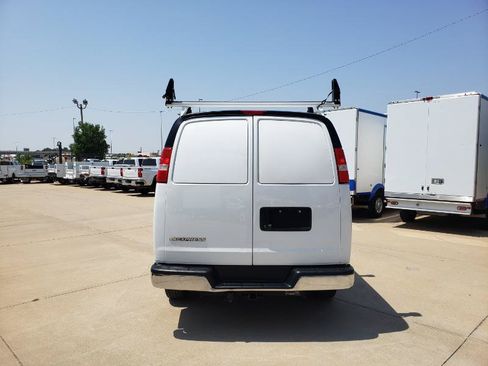 Used 2020 Chevrolet Express 2500 w/ Driver Convenience Package RWD image 8