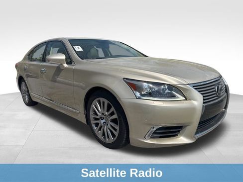 Used 2015 Lexus LS 460 w/ Comfort Package RWD image 10