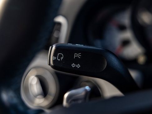 Used 2017 Porsche 911 Carrera S image 37