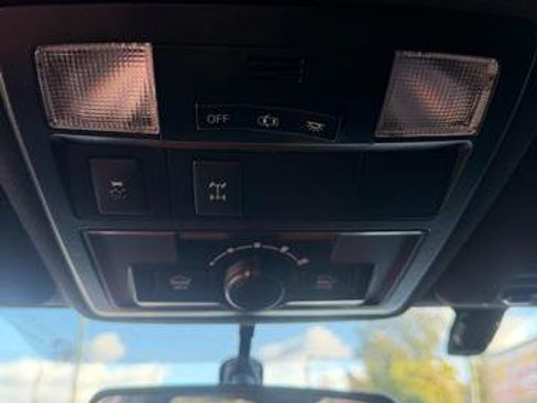 Used 2017 Toyota Tacoma TRD Off-Road w/ Tow Package (A/T) image 20