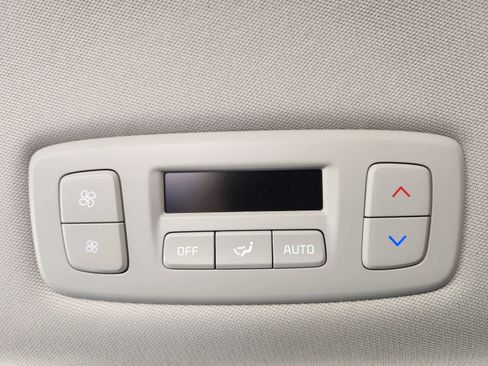 New 2026 Kia Carnival EX image 24