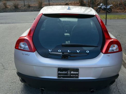 Used 2010 Volvo C30 T5 image 9