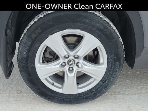 Used 2023 Toyota Highlander L image 6