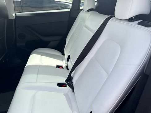 Used 2023 Tesla Model Y Long Range AWD/4WD image 26