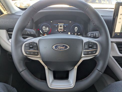New 2026 Ford Explorer Active w/ Active Comfort Package image 30