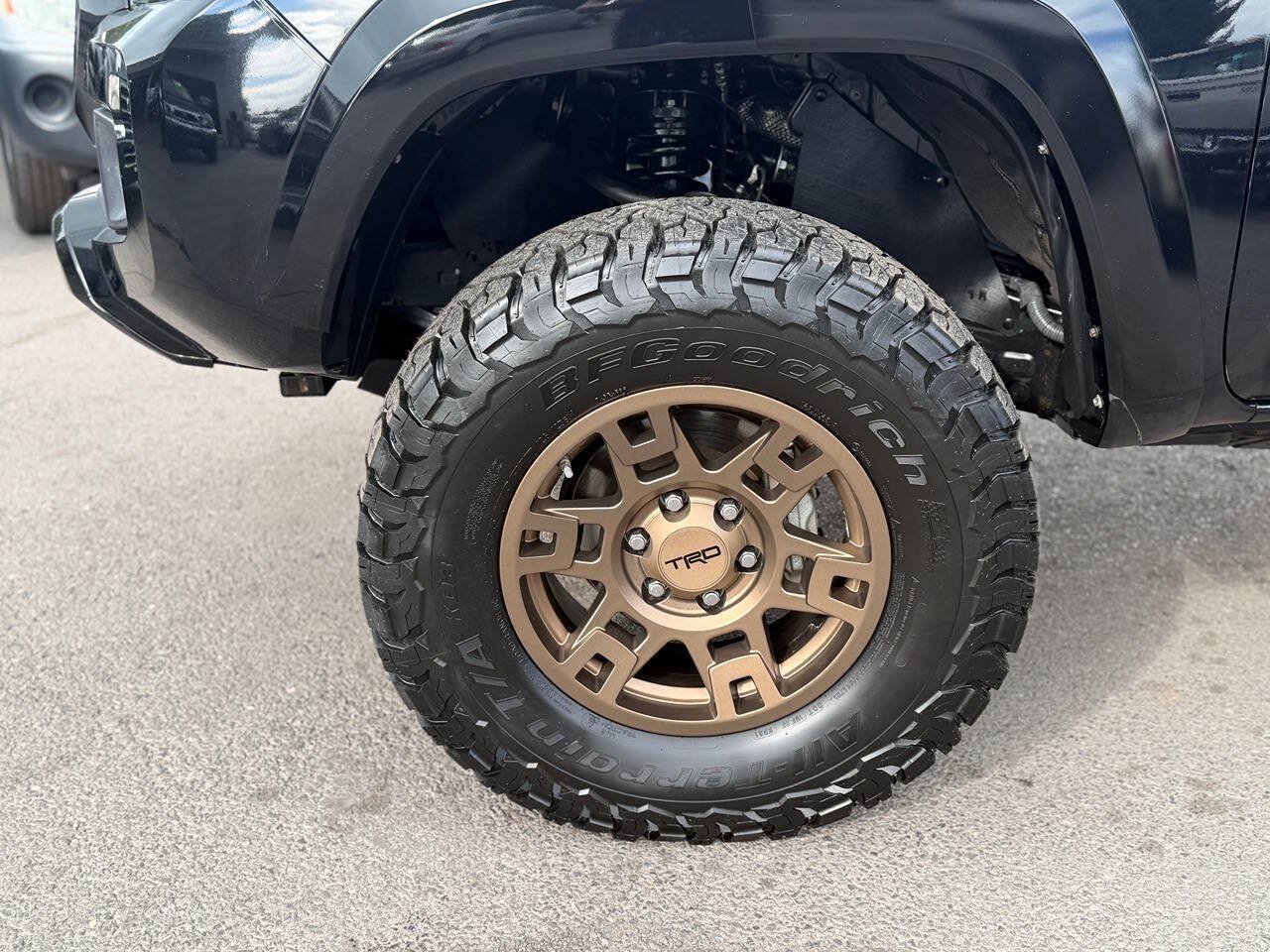 Used 2017 Toyota Tacoma TRD Sport w/ Tow Package AWD/4WD image 93