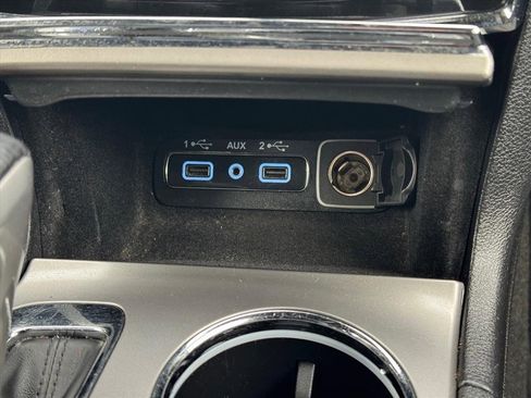 Used 2022 Jeep Grand Cherokee Laredo E image 18