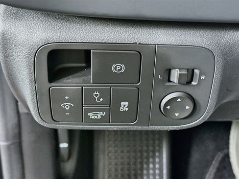Used 2024 Hyundai Ioniq 6 SEL RWD image 17