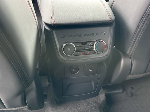 New 2026 Ford Explorer ST-Line w/ ST-Line Street Pack image 18