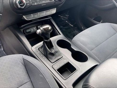 Used 2018 Kia Sorento LX image 17