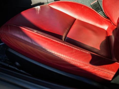 Used 2016 Mercedes-Benz SLK 300 image 32