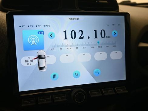 Used 2020 Jeep Renegade Latitude w/ Cold Weather Group image 18