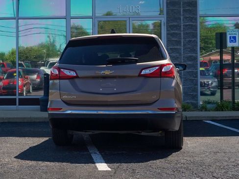 Used 2018 Chevrolet Equinox LT FWD image 3