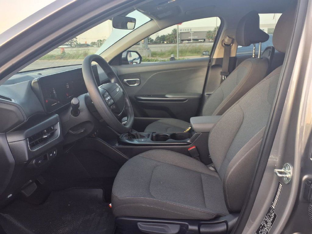 Certified 2025 Kia K4 FWD image 16
