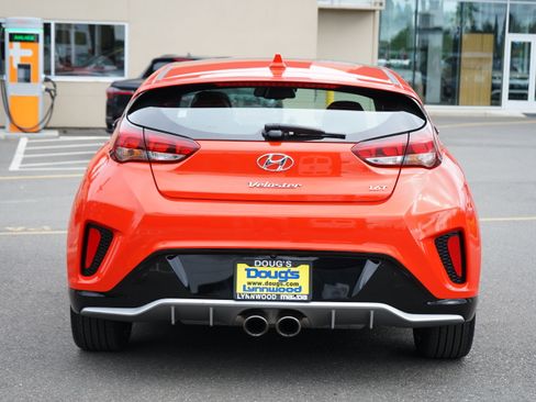 Used 2020 Hyundai Veloster Turbo FWD image 4
