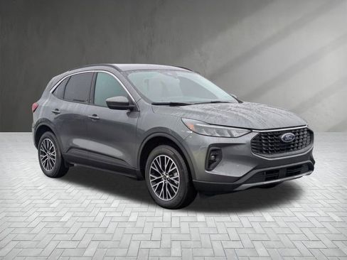 New 2024 Ford Escape SE image 1