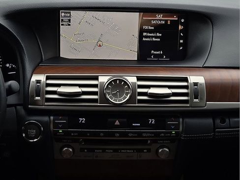 Used 2016 Lexus LS 460 AWD w/ Comfort Package image 11