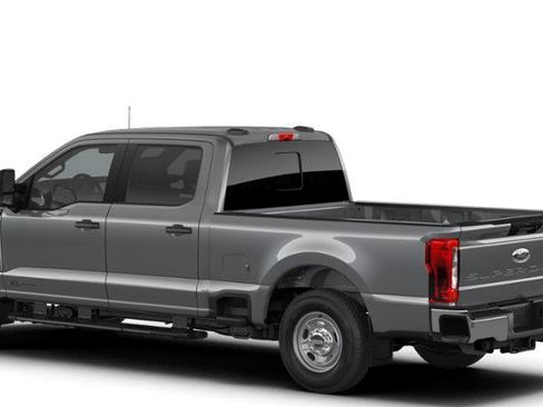 New 2026 Ford F250 XL w/ 360-Degree Camera Package RWD image 2