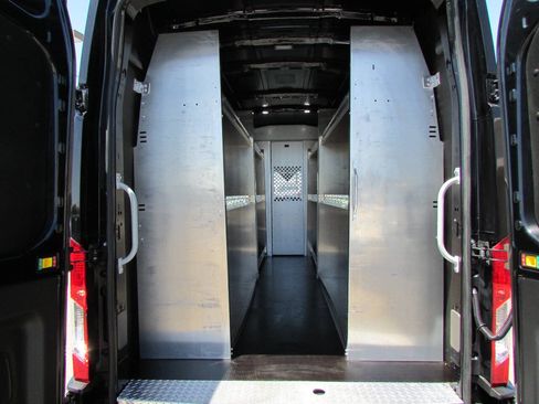 Used 2023 Ford Transit 250 148 High Roof Extended w/ Load Area Protection Package RWD image 22