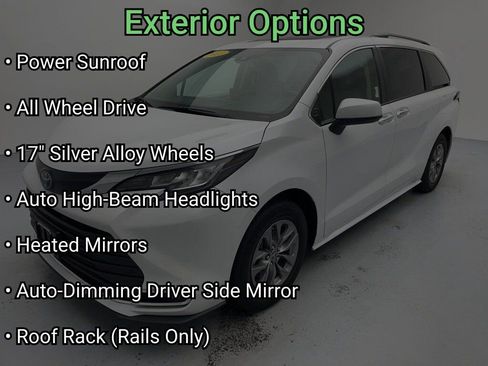 Used 2023 Toyota Sienna XLE image 6